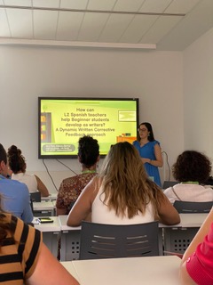 Spanish Graduate student presents at AATSP 2023